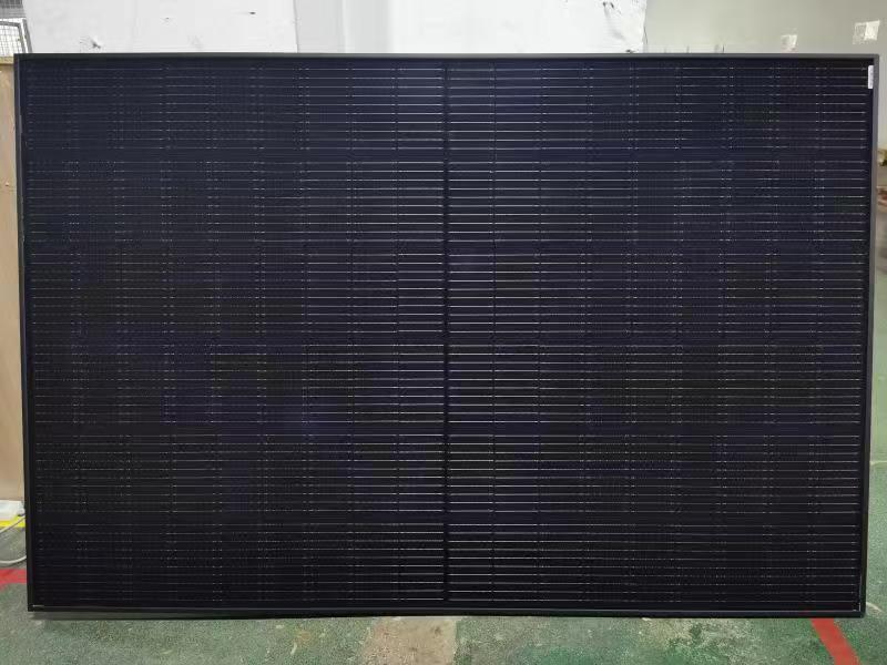 LT Fixed Solar Panel 3